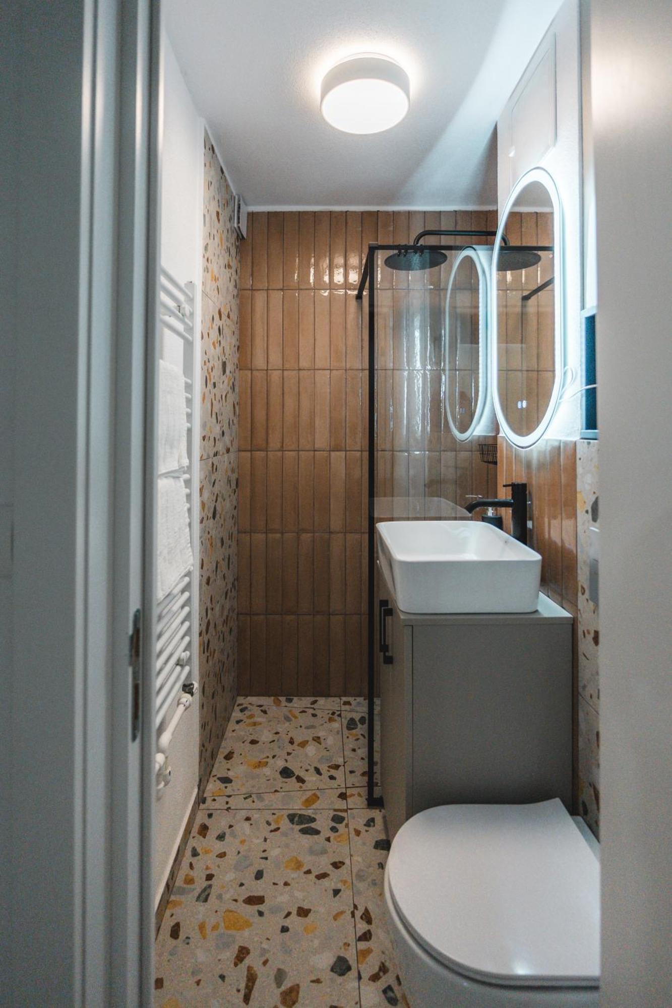 Apartament Iulia Si Alex Curtea De Arges Bagian luar foto